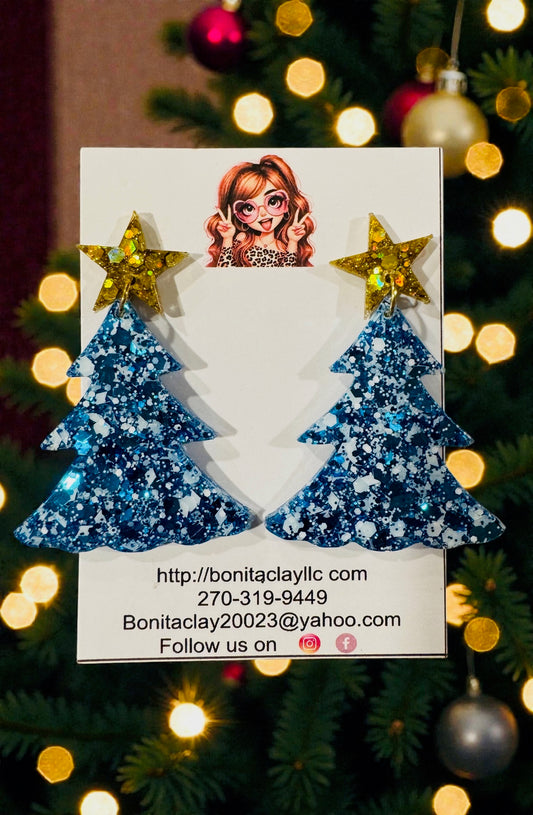 Blue and white tree with star